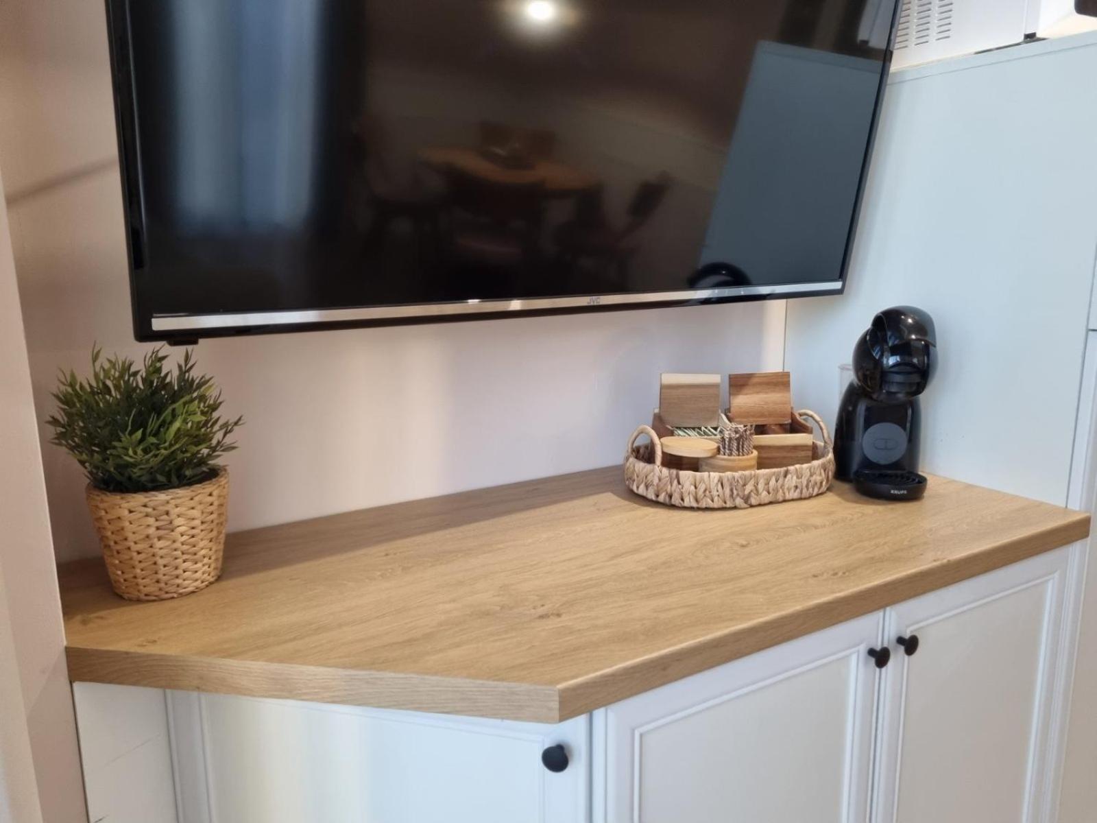 Apartment Polina - 2Bd Next To Sea Garden ヴァルナ エクステリア 写真