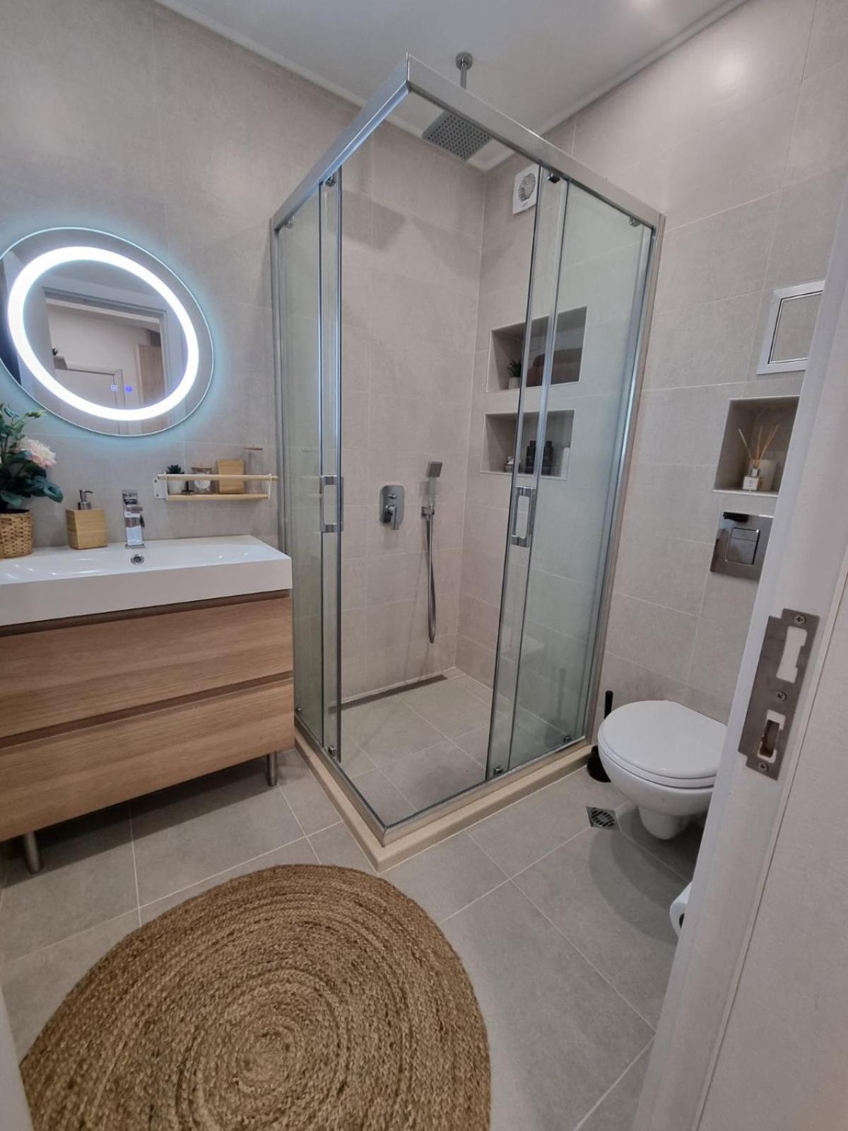 Apartment Polina - 2Bd Next To Sea Garden ヴァルナ エクステリア 写真